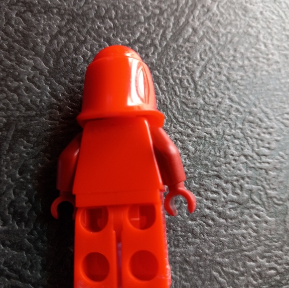 Lego Star Wars Royal Guard 1 1/8 in Red Minifigure Toy - Picture 7 of 9